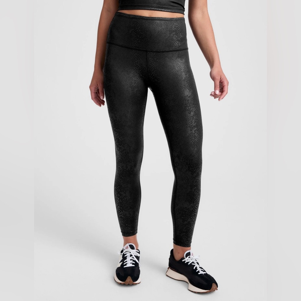 Beyond Yoga PowerShine High-Waist Black Textured Leggings